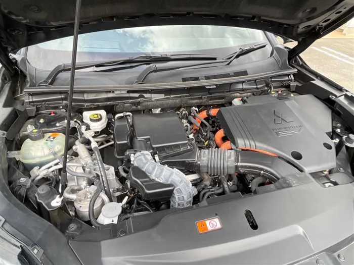 Mitsubishi OUTLANDER PHEV 2023 — миниатюра 5