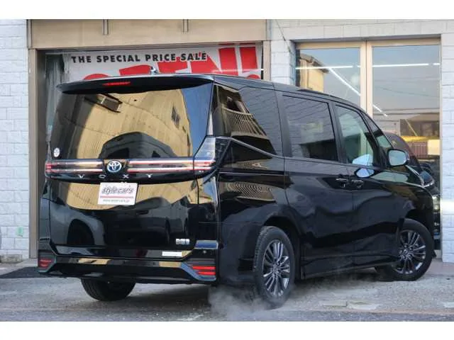 Toyota VOXY 2025 — миниатюра 3
