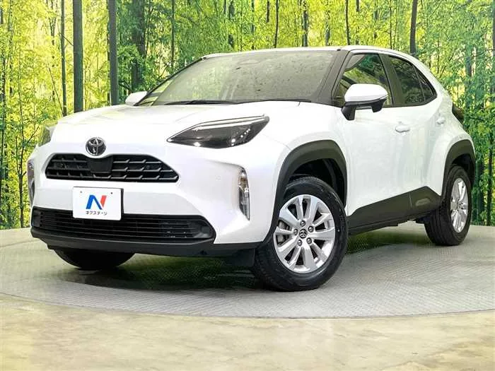 Toyota Yaris Cross 2024 — фото 1, купить с доставкой в Москву