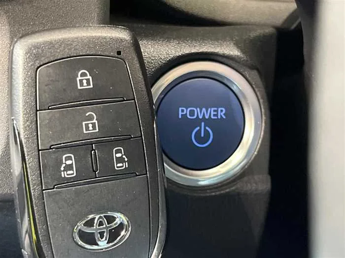 Toyota Sienta 2023 — миниатюра 5