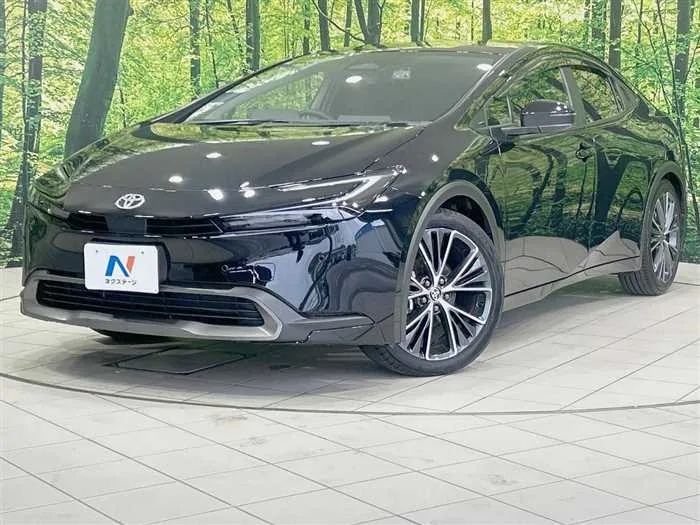 Toyota Prius 2025 — фото 1, купить с доставкой в Москву