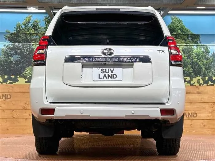 Toyota Land Cruiser Prado 2023 — миниатюра 3