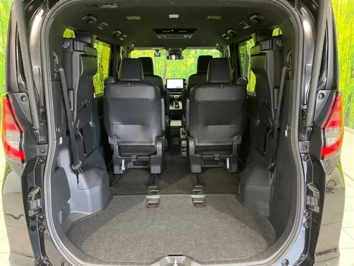 Toyota Noah 2022 — миниатюра 5