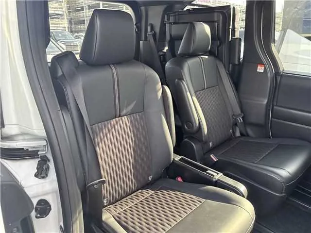 Toyota Noah HybridS-Z 2023 — миниатюра 3