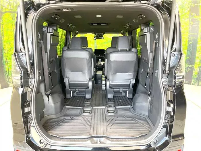 Toyota Voxy 2025 — миниатюра 5