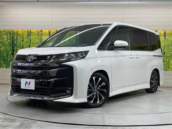 Toyota Noah 2025 — фото 1, купить с доставкой в Москву
