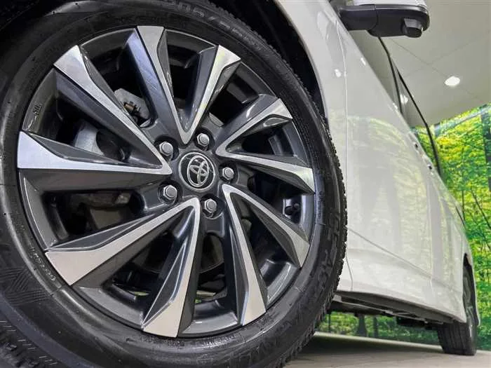 Toyota Voxy 2025 — миниатюра 3