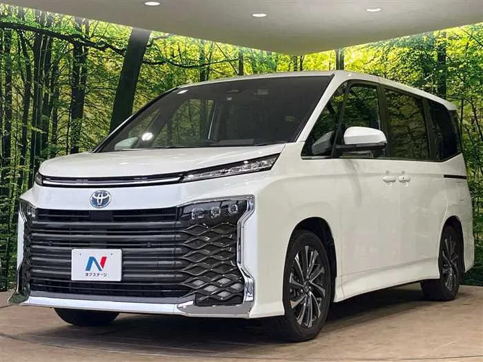 Toyota Voxy 2025 — миниатюра 5