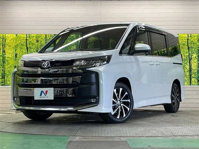 Toyota Noah 2026 — фото 1, купить с доставкой в Москву