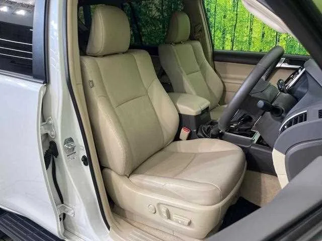 Toyota Land Cruiser Prado 2023 — миниатюра 5
