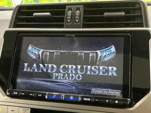 Toyota Land Cruiser Prado 2023 — миниатюра 4