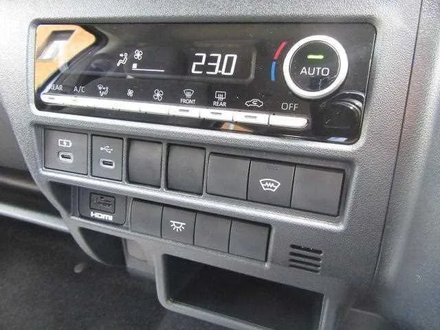 Toyota Hiace Wagon 2026 — миниатюра 5
