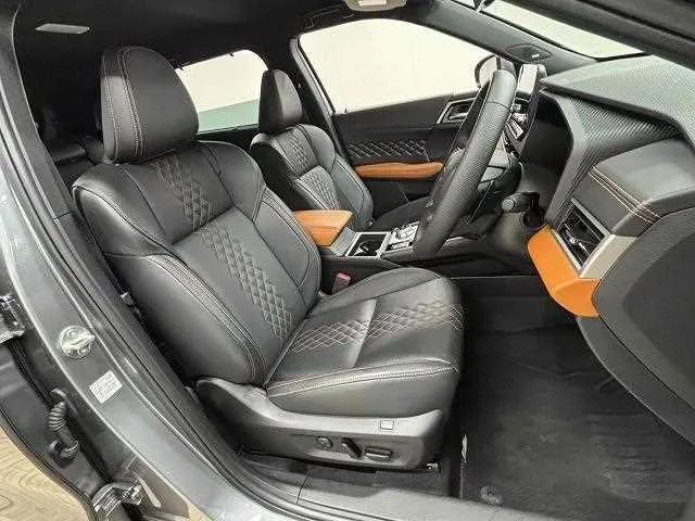 Mitsubishi Outlander P 2023 — миниатюра 2