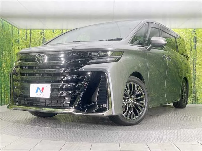 Toyota Vellfire 2025 — фото 1, купить с доставкой в Москву