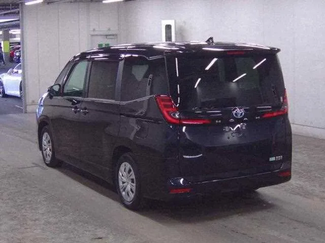 Toyota NOAH 2023 — миниатюра 2