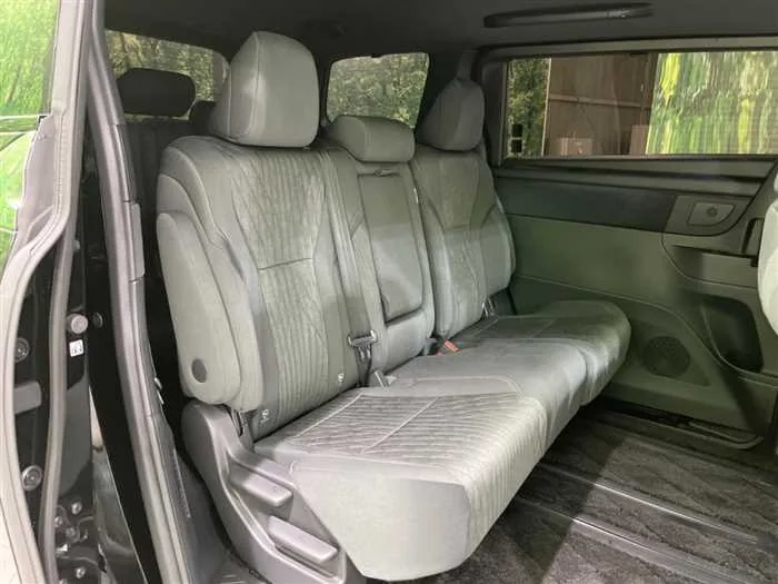 Toyota Alphard Hybrid 2025 — миниатюра 5