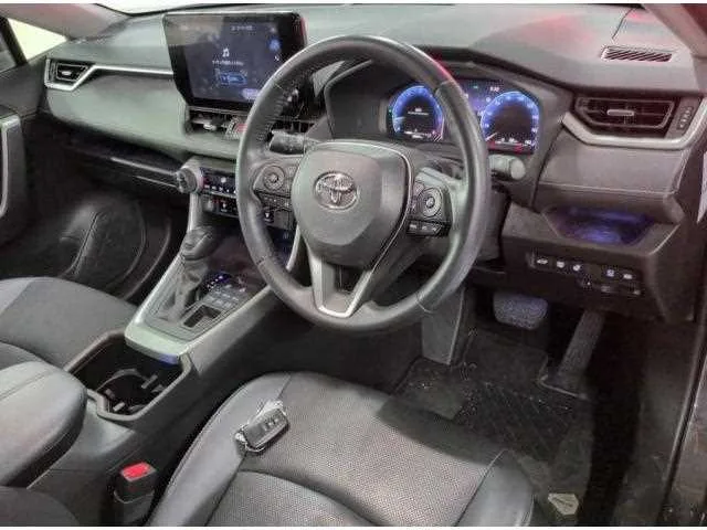 Toyota RAV4 2023 — миниатюра 2