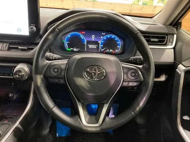 Toyota RAV4 2023 — миниатюра 5
