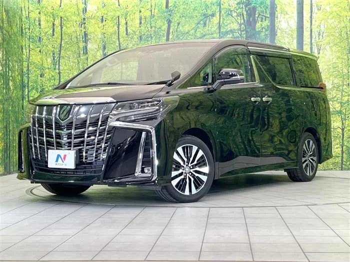 Toyota Alphard 2022 — фото 1, купить с доставкой в Москву