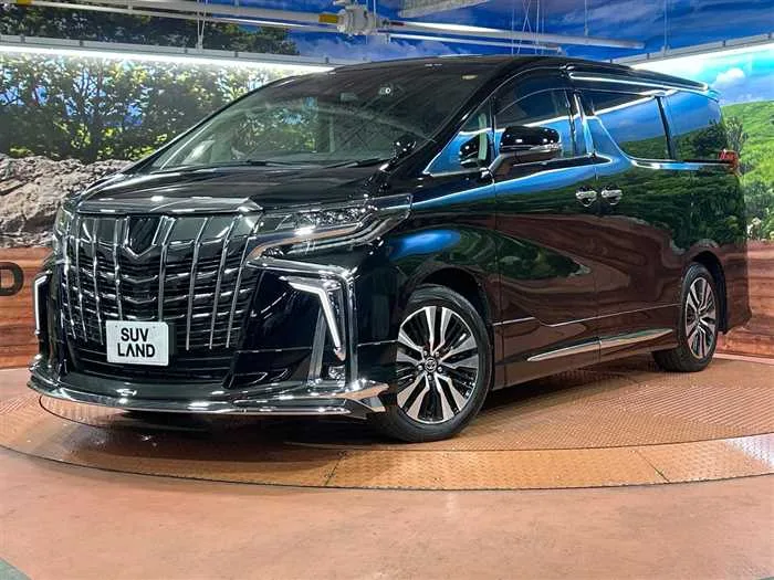 Toyota Alphard 2022 — фото 1, купить с доставкой в Москву