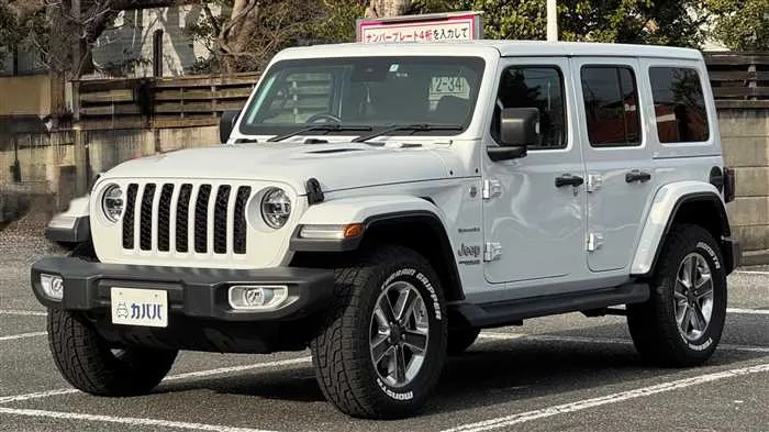 Jeep Wrangler 2022 — фото 1, купить с доставкой в Москву