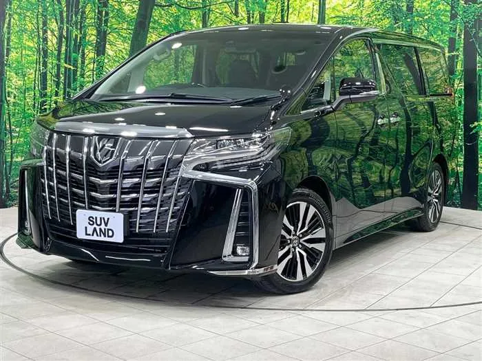 Toyota Alphard 2023 — фото 1, купить с доставкой в Москву