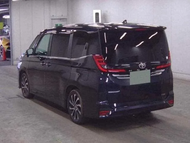 Toyota Noah 2022 — миниатюра 4