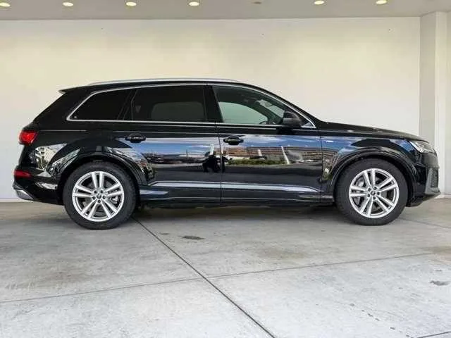 Audi Q7 2023 — миниатюра 3