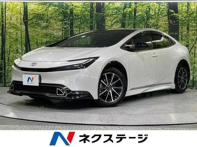 Toyota Prius 2023 — фото 1, купить с доставкой в Москву