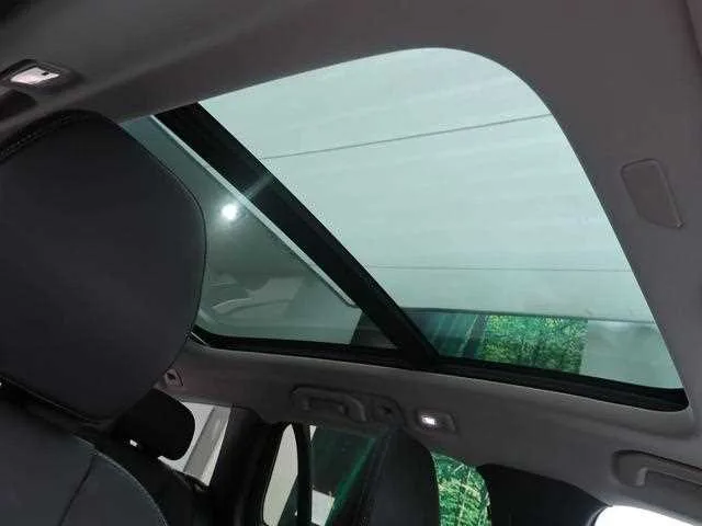 Volvo V60 2023 — миниатюра 5