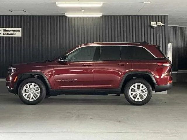 Jeep Grand Cherokee 2023 — миниатюра 2
