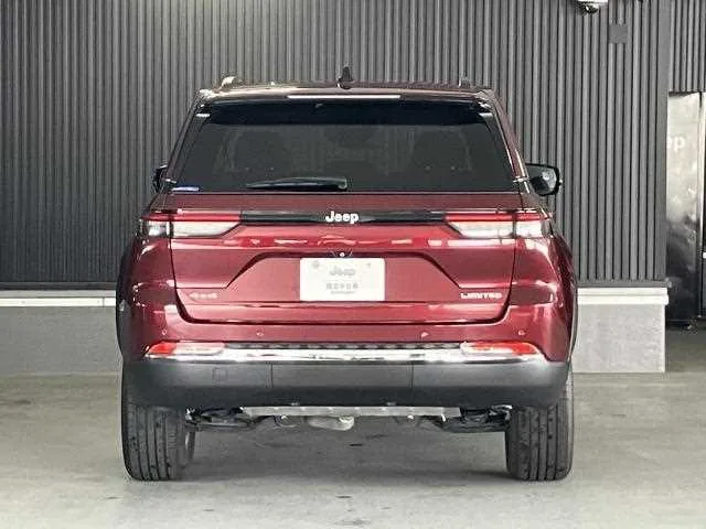 Jeep Grand Cherokee 2023 — миниатюра 4