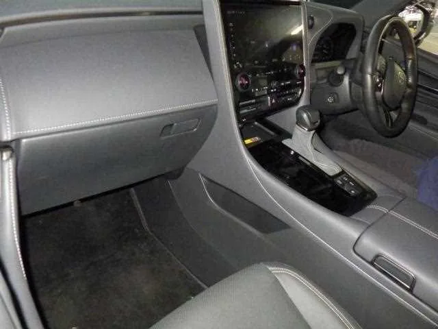 Toyota Alphard G 2024 — миниатюра 3