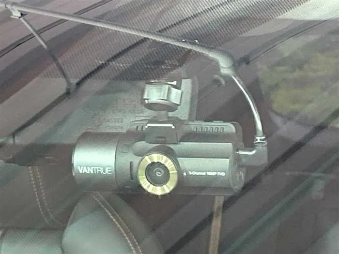 Toyota RAV4 2022 — миниатюра 5