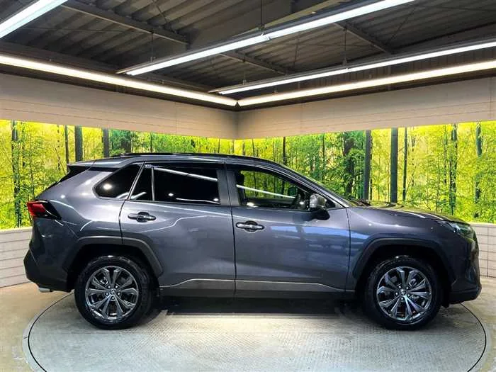 Toyota RAV4 2025 — миниатюра 3