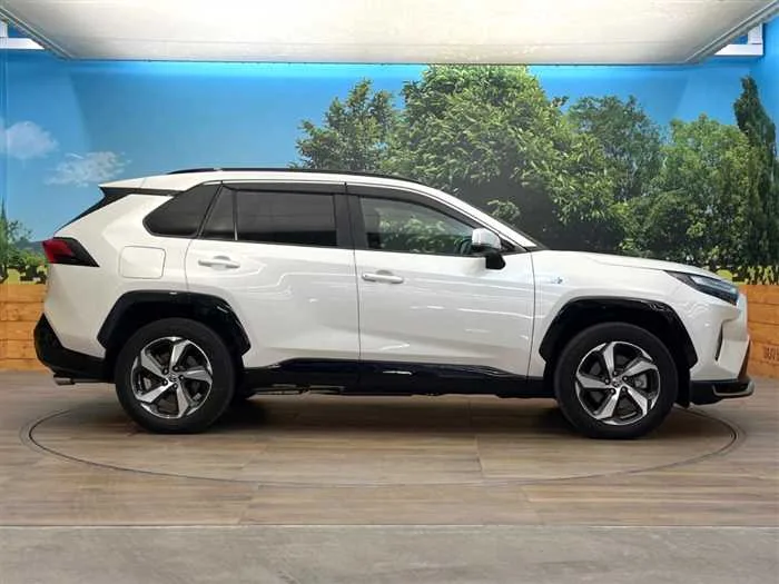 Toyota RAV4 2023 — миниатюра 3