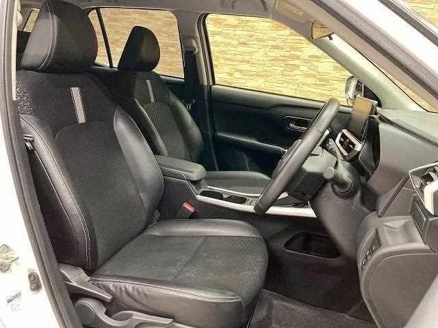 Daihatsu Rocky Premium G HEV 2022 — миниатюра 2