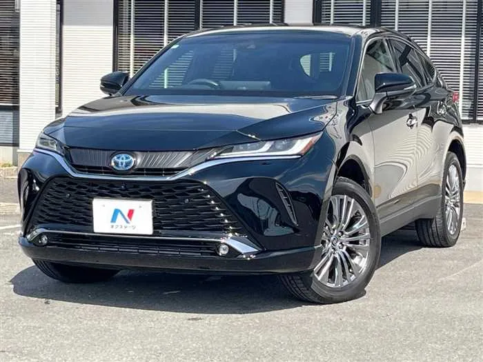 Toyota Harrier Hybrid 2023 — фото 1, купить с доставкой в Москву