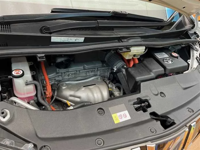 Toyota Alphard Hybrid 2022 — миниатюра 2