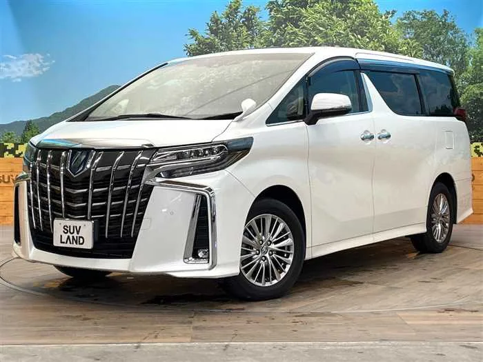 Toyota Alphard Hybrid 2022 — фото 1, купить с доставкой в Москву