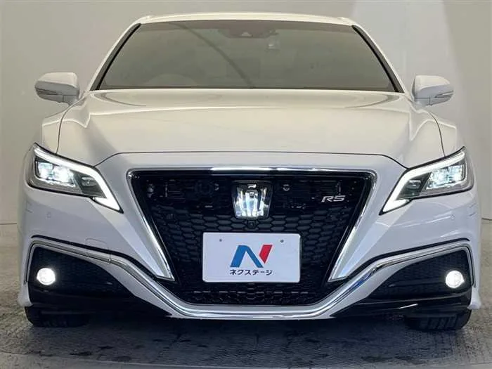 Toyota Crown Hybrid 2022 — миниатюра 3