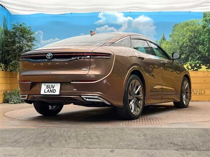 Toyota Crown 2023 — миниатюра 3