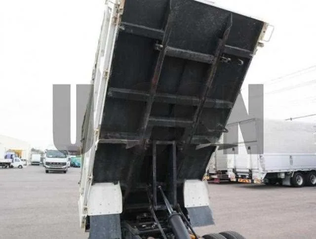 Mitsubishi Fuso Canter 2023 — миниатюра 3