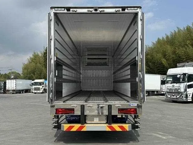 Mitsubishi Fuso Super Great 2025 — миниатюра 3