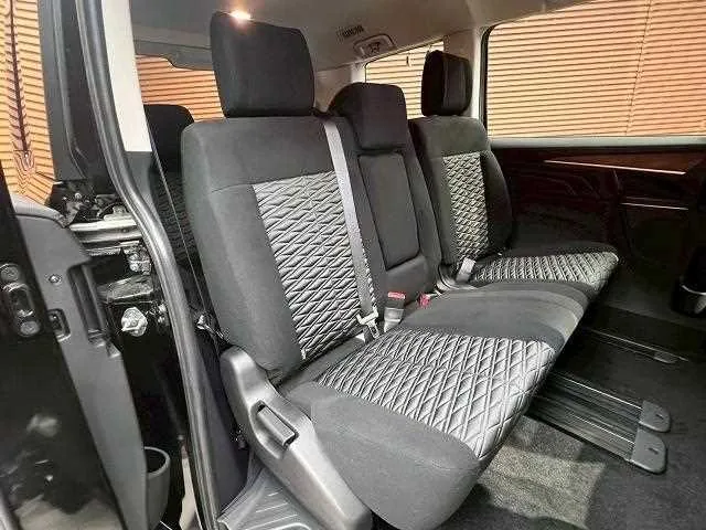 Mitsubishi Delica D:5 2025 — миниатюра 3