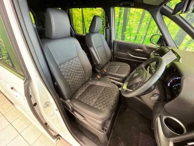 Toyota Voxy 2025 — миниатюра 5