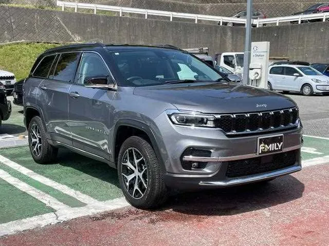 Jeep Commander 2024 — миниатюра 4