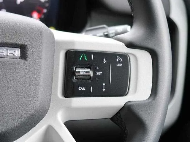 Land Rover Defender 2025 — миниатюра 4