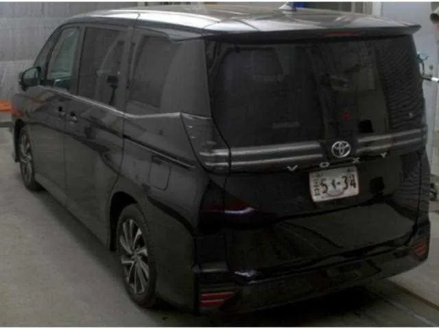 Toyota Voxy 2024 — миниатюра 4