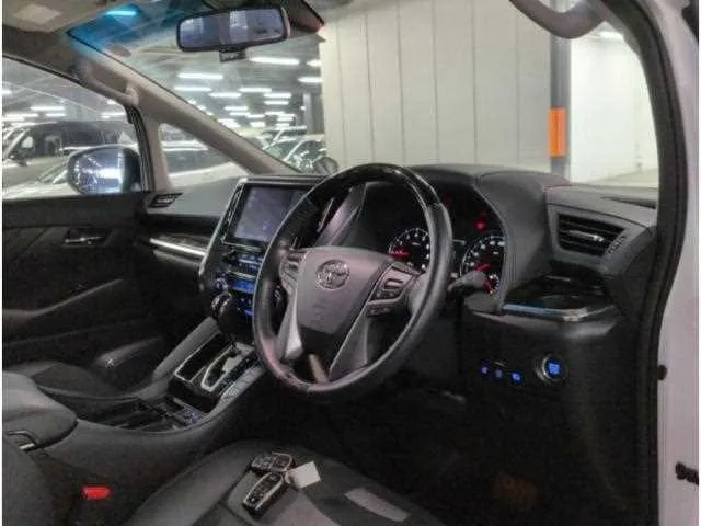 Toyota Alphard G 2023 — миниатюра 3